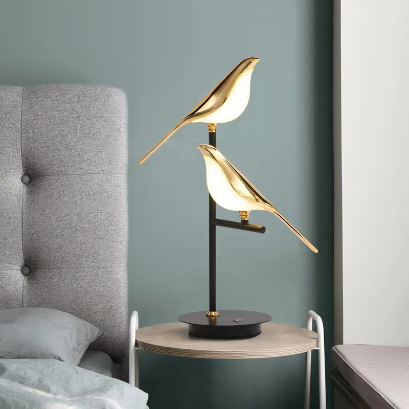 The New Led Desk Lamp Postmodern Electroplating Golden Bird Garden Reading Desk Lamp Bedroom Study Living Room Floor Lamp